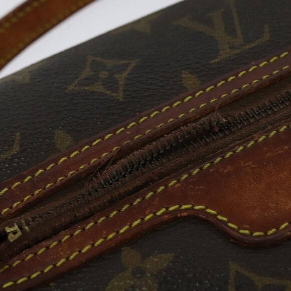 Authentic LOUIS VUITTON Monogram Saint Germain Shoulder Bag M51210 LV - Picture 6 of 16